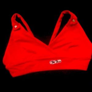 Bia Brazil  sports Bra